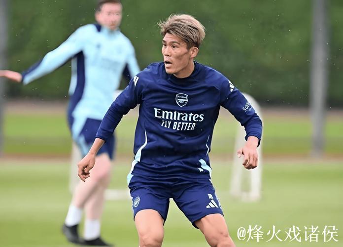 富安健洋周二体检,加盟贾府在即 富安健洋周二体检,加盟贾府在即