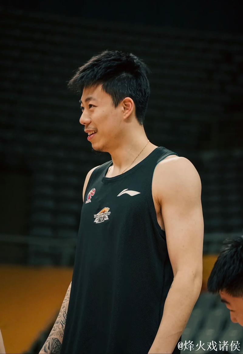 张镇麟因伤退出中国男篮集训 辽宁队致谢篮协