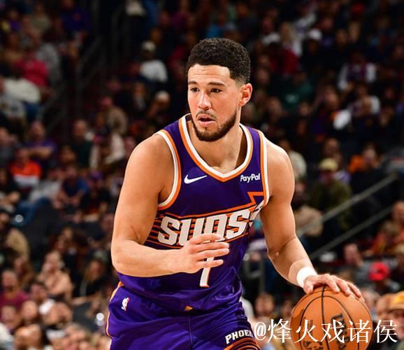 布克三节砍33+5穆雷23+10 太阳送国王四连败 布克三节砍33+5穆雷23+10 太阳送国王四连败